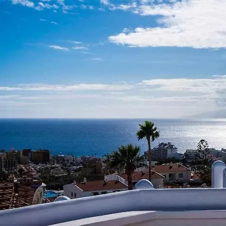 The Black House In 아데제