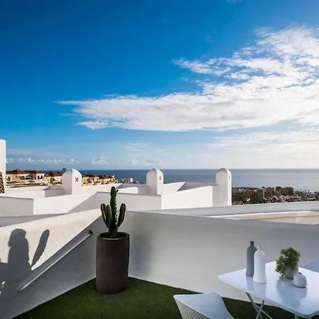 The Black House In 아데제