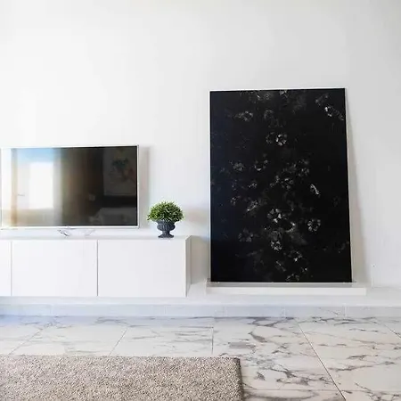 The Black House In Apartment Costa Adeje (Tenerife)